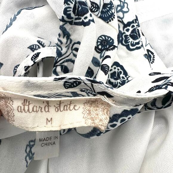 ALTAR'D STATE Medium White Blue Floral Print‎ Mini Sheath Dress Sleeveless Lined - Picture 4 of 8